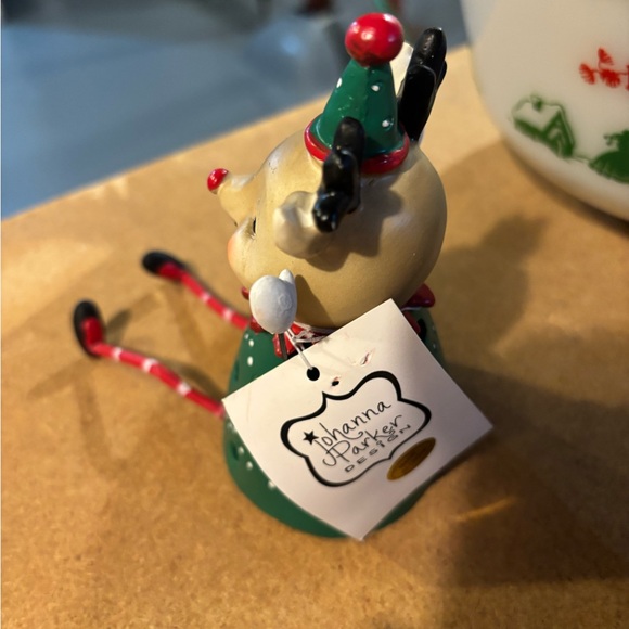 Johanna Parker sitter - Picture 4 of 4